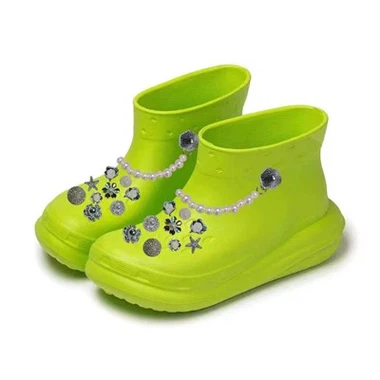 Kestävät vedenpitävät ulkokengät